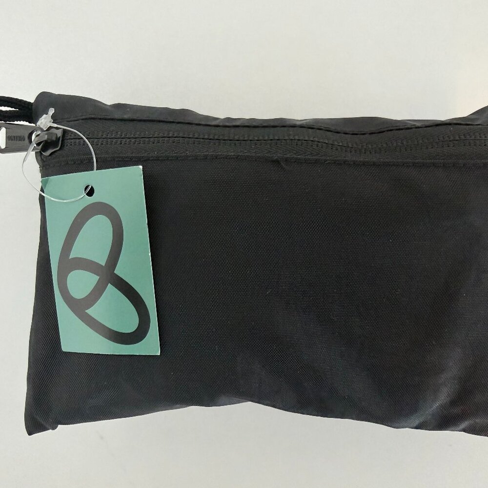 New Black Crossbody Cresent Sling Bag with Storage Pouch Water Restistant - Picture 8 of 11